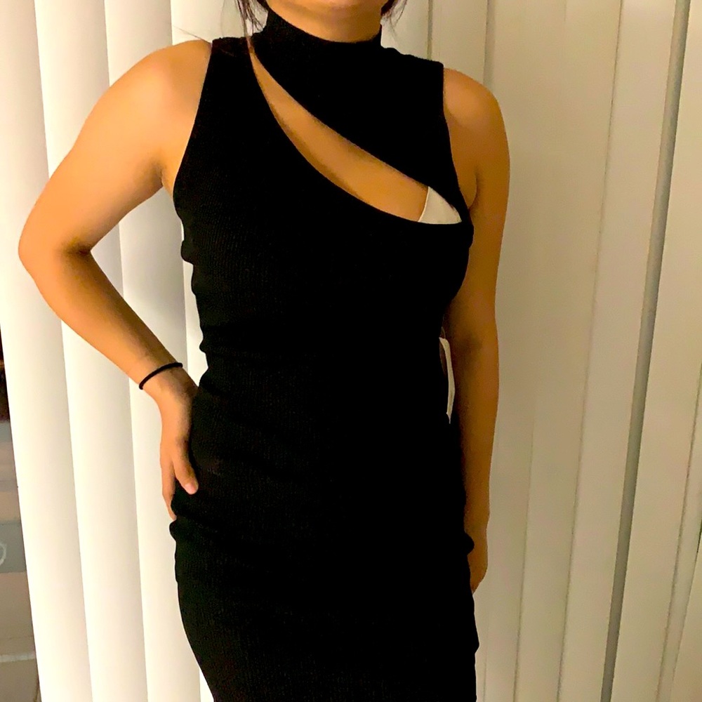 Black skin tight dress.